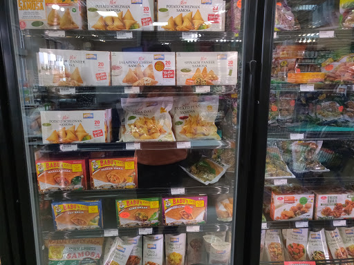 Grocery Store «Keemat Grocery - FM 1960 NW», reviews and photos, 6911 FM 1960, Houston, TX 77069, USA