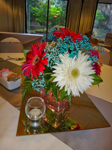 Florist «Deptula Florist & Gifts», reviews and photos, 925 W Wise Rd, Schaumburg, IL 60193, USA