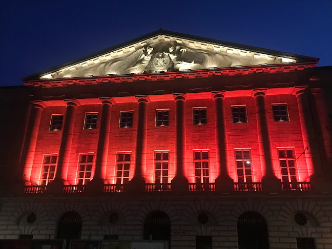 Kommentare und Rezensionen über Hôtel de Ville