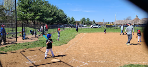 Recreation Center «Claude Moore Recreation Center», reviews and photos, 46105 Loudoun Park Ln, Sterling, VA 20164, USA