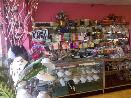 Beauty Supply Store «The Avon Shop», reviews and photos, 1267 Forest Ave, Staten Island, NY 10302, USA