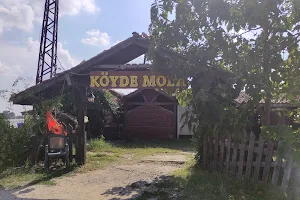 Köyde Mola image