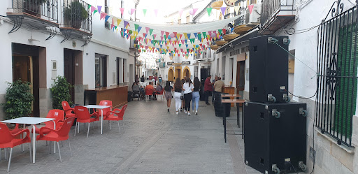 PUB CHAPYS - C. Calvario, 15, 29410 Yunquera, Málaga