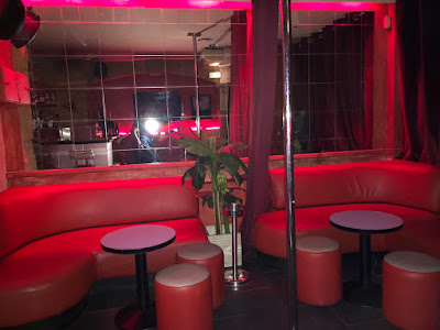 BAR A CHAMPAGNE LE MOLIERE CANNES à Cannes