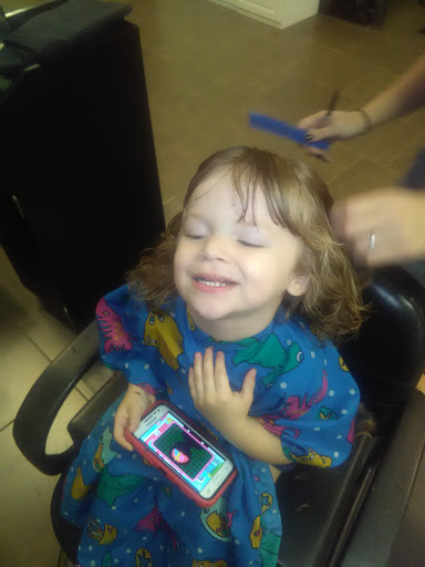 Beauty Salon «Salon De Cheveux», reviews and photos, 790 N Estrella Pkwy # B, Goodyear, AZ 85338, USA