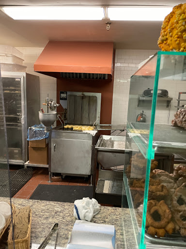 Donut Shop «Donut Alley», reviews and photos, 471 Magnolia Ave, Larkspur, CA 94939, USA