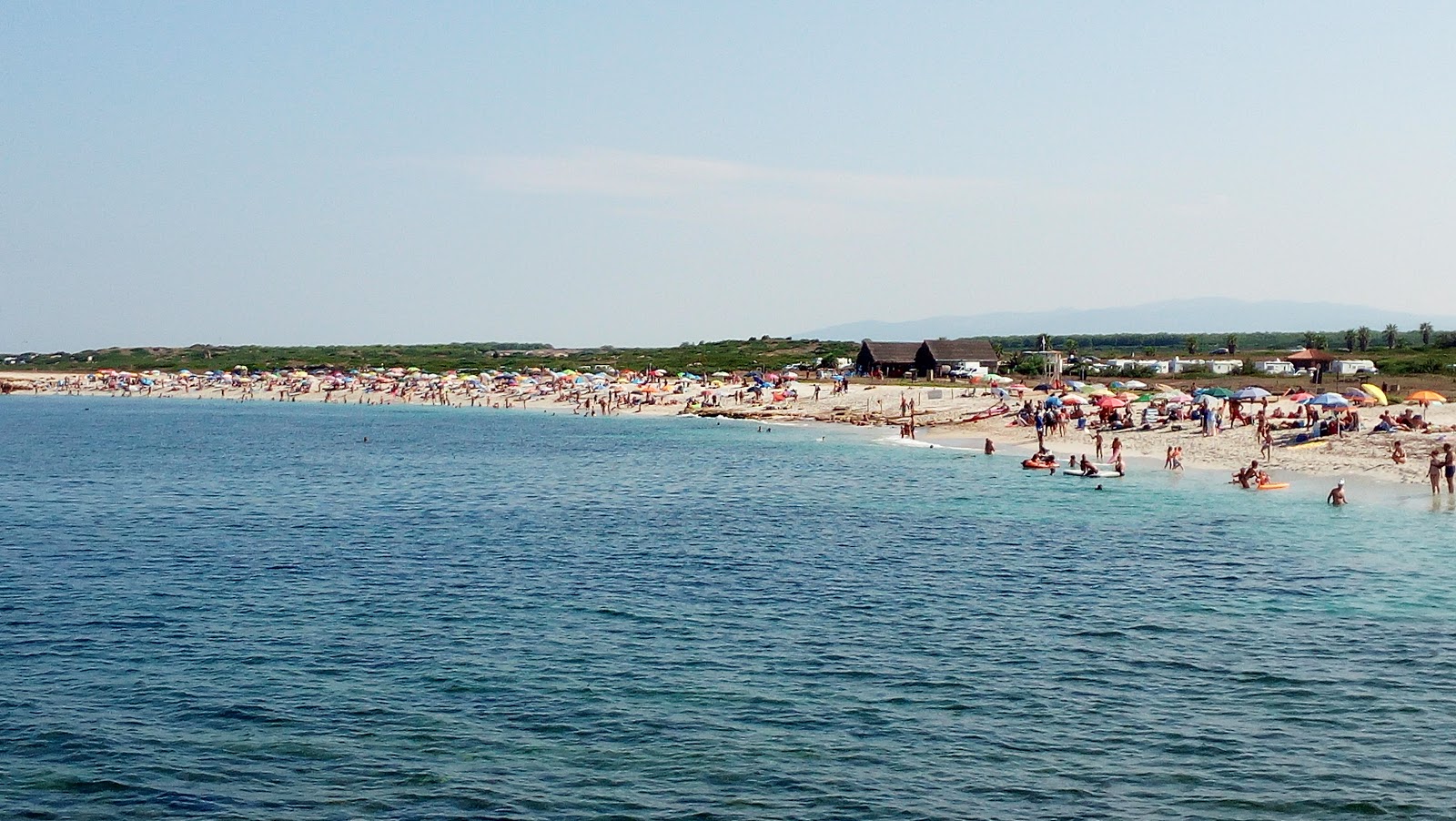 Arutas Plajı'in fotoğrafı çok temiz temizlik seviyesi ile