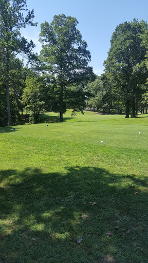 Golf Course «White Plains Golf Course», reviews and photos, 1015 St Charles Pkwy, White Plains, MD 20695, USA