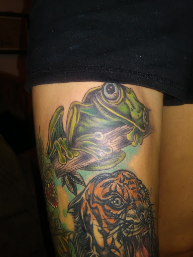 Explore lower tummy tattoo ideas, creative tattoo ideas in Muncie, available at Obscura Tattoo shop and Oddity Collective