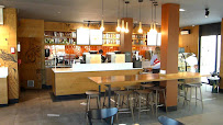 Atmosphère du Café Starbucks Longeville-lès-Saint-Avold à Longeville-lès-Saint-Avold - n°11