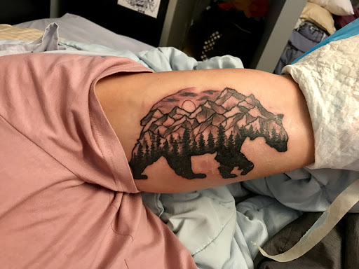 Tattoo Shop «Dark Heart Tattoo», reviews and photos, 448 W Terra Cotta Ave Unit A, Crystal Lake, IL 60014, USA