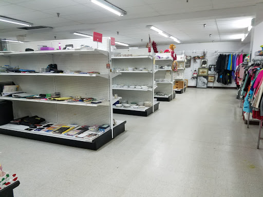 Thrift Store «The Salvation Army Family Stores», reviews and photos, 2230 N Dort Hwy, Flint, MI 48506, USA