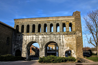 Porte Saint-André à Autun