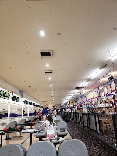 Bowling Alley «Levittown Lanes», reviews and photos, 56 Tanners Ln, Levittown, NY 11756, USA