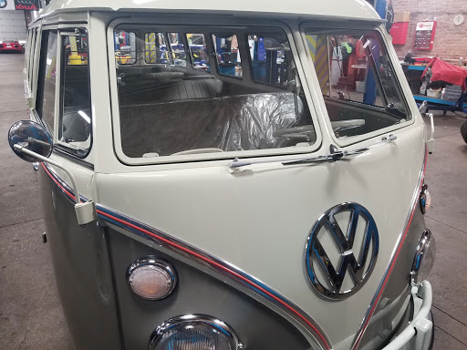 Auto Repair Shop «Midwest Performance Cars», reviews and photos, 1385 W Lake St, Chicago, IL 60607, USA