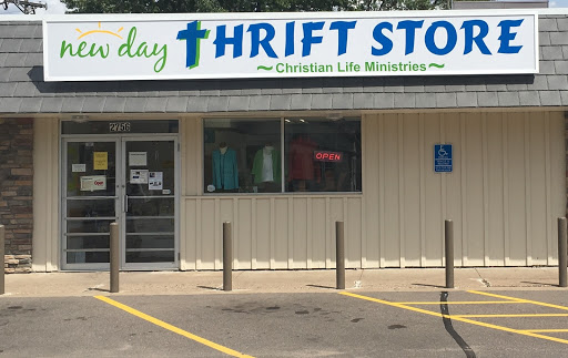 Mission Wearhouse Thrift Store, 2756 Lake Shore Ave, Little Canada, MN 55117, USA, 