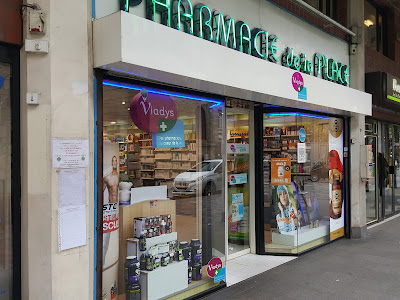 Pharmacie de la place à Paris