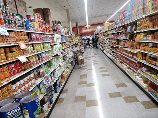 Supermarket «Fine Fare Supermarket», reviews and photos, 200 W Buttonwood St, Reading, PA 19601, USA