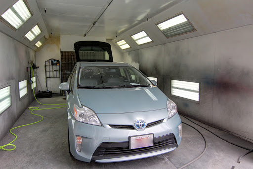 Auto Body Shop «Markham & Boling Body Shop», reviews and photos, 1133 E Walnut St, Pasadena, CA 91106, USA