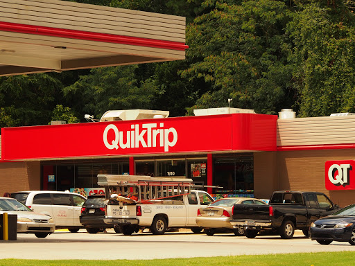 Gas Station «QuikTrip», reviews and photos, 1910 Lawrenceville Hwy, Decatur, GA 30033, USA