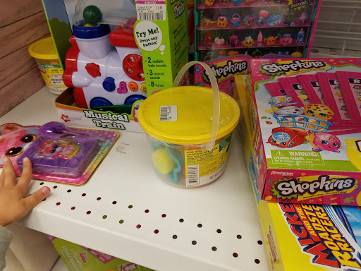 Clothing Store «Ross Dress for Less», reviews and photos, 4027 Commonwealth Ave, Eau Claire, WI 54701, USA