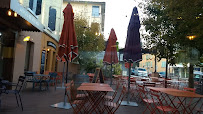Atmosphère du Bistro Café-Restaurant Le Beaulieu à Charbonnières-les-Bains - n°1