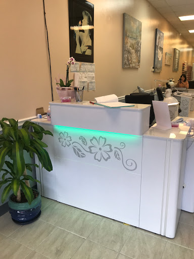 Nail Salon «L A Nail Salon», reviews and photos, 2349 Madison St, Clarksville, TN 37043, USA