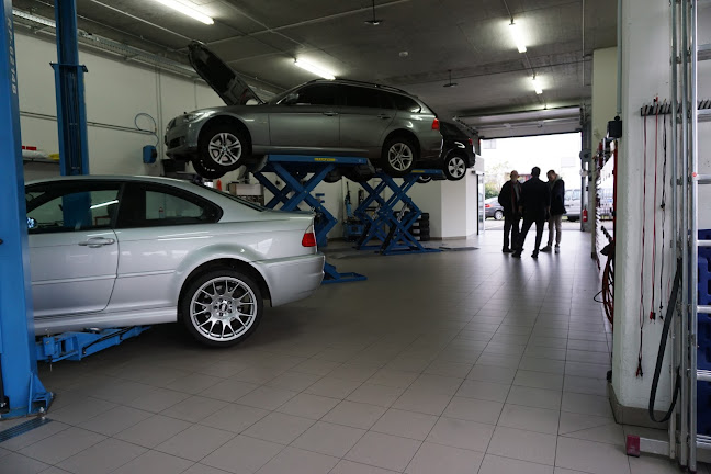 Rezensionen über Garage Q37 GmbH - Rheinfelden - Garage - Service - MFK - Reifen Hotel - Transporter Vermietung - und noch mehr in Basel - Autowerkstatt