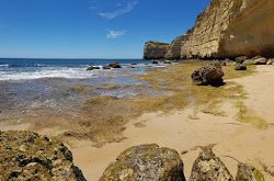 Praia do Vale da Lapa'in fotoğrafı düz bir kıyı şeridi ile birlikte