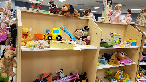 Thrift Store «Step Thrift Store», reviews and photos, 23830 Ford Rd, Dearborn Heights, MI 48127, USA