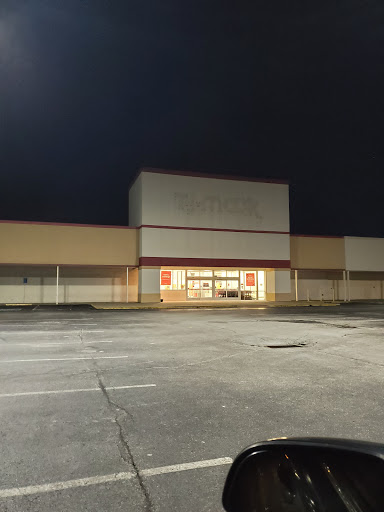 Department Store «T.J. Maxx», reviews and photos, 1500 Greentree Blvd, Clarksville, IN 47129, USA