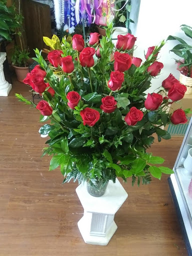 Florist «Send Your Love Flowers & Balloons», reviews and photos, 1417 SW Military Dr, San Antonio, TX 78221, USA