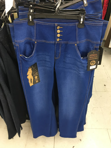 Discount Store «Factory 2-U (Fallas Discount Stores)», reviews and photos, 2664 Mission St, San Francisco, CA 94110, USA