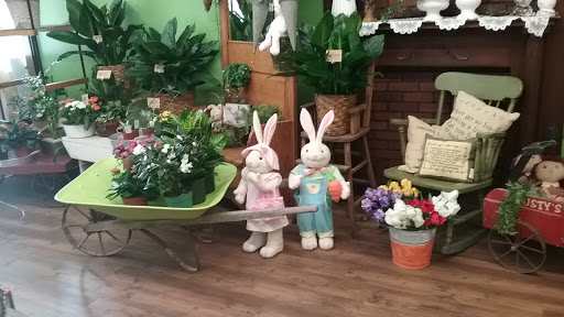 Florist «DeMuth Florist», reviews and photos, 302 Pittsburgh St, Connellsville, PA 15425, USA