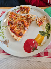 Plats et boissons du Pizzeria La Pizzaiola à Labastide-Rouairoux - n°6