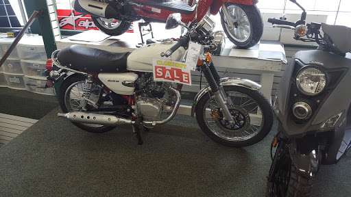 Motorcycle Parts Store «Seattle Cycle Center - Seattle Scooter Center», reviews and photos, 10201 Aurora Ave N, Seattle, WA 98133, USA