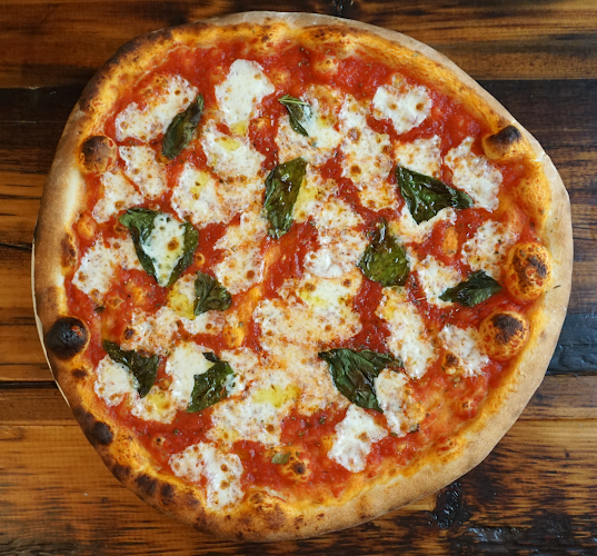 #1 best pizza place in New Rochelle - Pizzeria La Rosa
