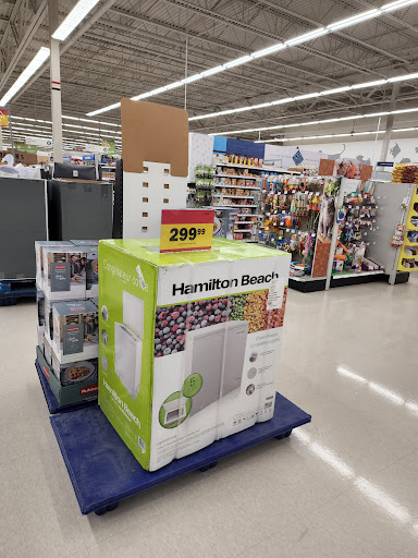 Grocery Store «Meijer», reviews and photos, 15055 Hall Rd, Utica, MI 48315, USA