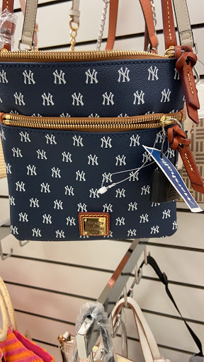 Department Store «Marshalls», reviews and photos, 411 Barnum Ave, Stratford, CT 06614, USA