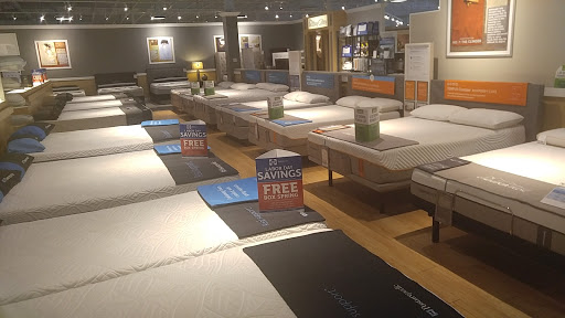 Furniture Store «The Furniture Mart - Shakopee», reviews and photos, 4270 12th Ave E, Shakopee, MN 55379, USA