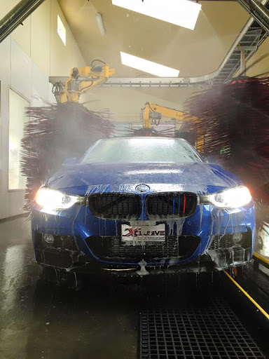 Car Wash «In-N-Out Express Car Wash Inc», reviews and photos, 13310 Sherman Way, North Hollywood, CA 91605, USA