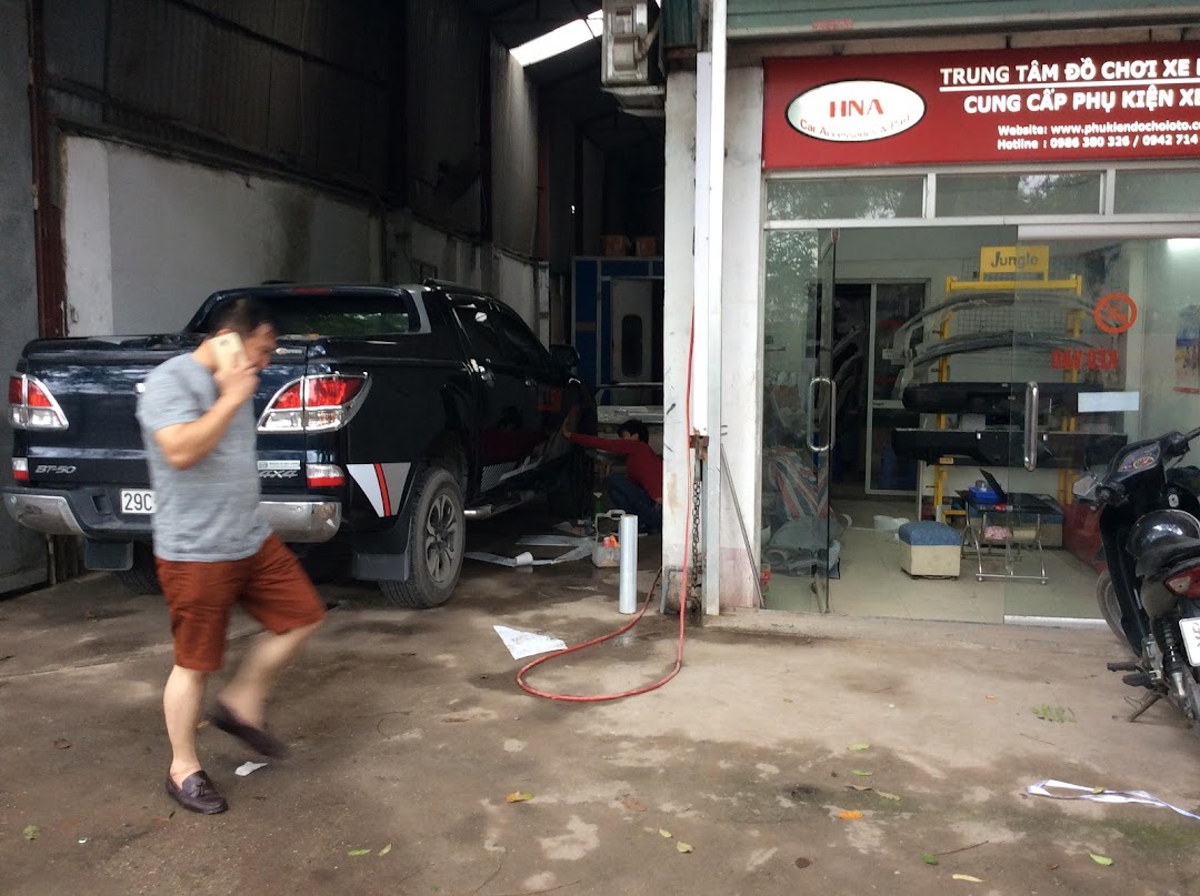 Phụ kiện Ôtô giá rẻ, Nắp thùng xe bán tải tại Thanh Xuân Hà Nội, Trung Tâm đồ chơi ôtô HNA