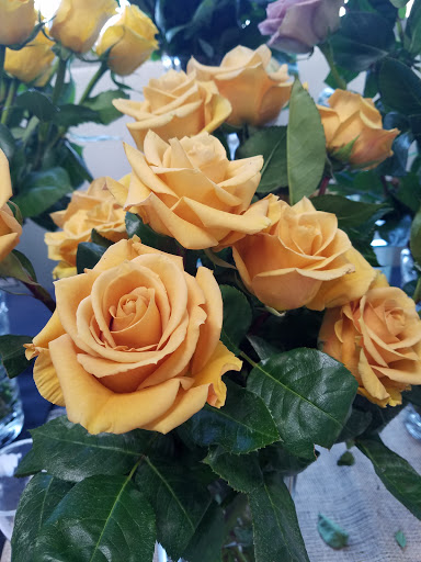 Florist «Portland Flower Market», reviews and photos, 3624 N Leverman St, Portland, OR 97217, USA