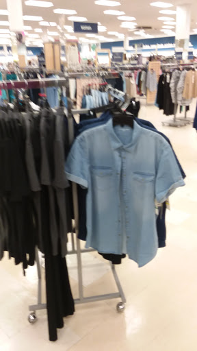 Department Store «Marshalls & HomeGoods», reviews and photos, 1130 Silas Deane Hwy, Wethersfield, CT 06109, USA