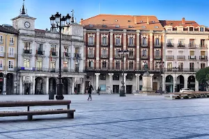 Apartamentos PLAZA MAYOR image