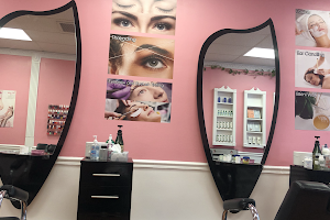 Creative Brows Threading, Waxing and Nails Center image