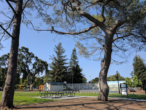 Park «Mezes Park», reviews and photos, 1107 Warren St, Redwood City, CA 94063, USA