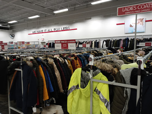 Clothing Store «Burlington Coat Factory», reviews and photos, 1300 N Larkin Ave, Joliet, IL 60435, USA