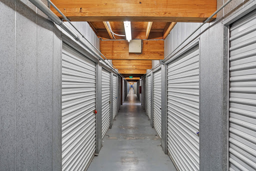 Self-Storage Facility «US Storage Centers», reviews and photos, 1239 257th St, Harbor City, CA 90710, USA