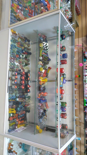 Tobacco Shop «Denver Cigarette Store», reviews and photos, 1014 S Federal Blvd, Denver, CO 80219, USA